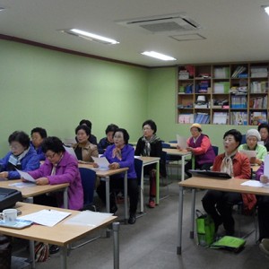 교육문화사업-어르신합창단 이미지